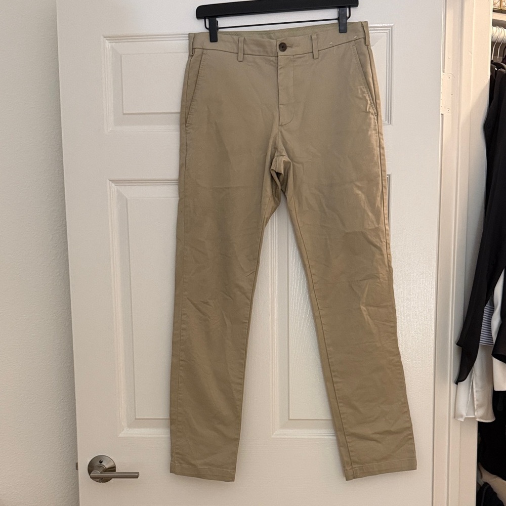 Uniqlo Men's Khaki Chinos